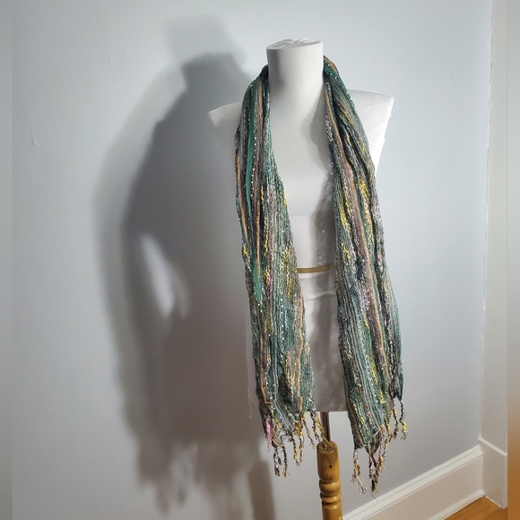 Scarf - Picture 1 of 3